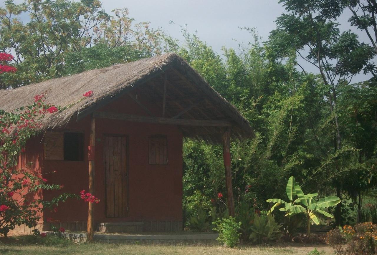 Itc Lodge Ranohira Exterior foto